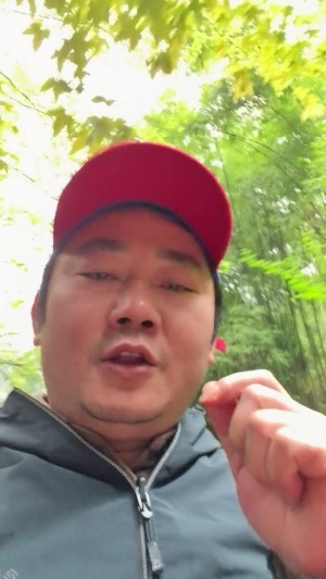 张雪：真男人说到做到！我决定拍卖夺冠赛车复刻版，捐给嫣然天使