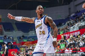 媒体人：广厦广东之旅连续大比分输球 球队伤病太多稳住排名就行