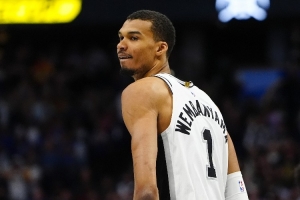 麦克斯维尔：帕金斯说文班将成历史前4 那谁会被他挤掉呢