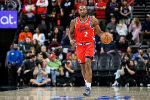 杀戮机甲！伦纳德全场19投11中&三分10中6 砍下34分4板3助1断