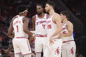 掉链子！火箭本场全队三分失准 18投仅4中&命中率只有22.2%