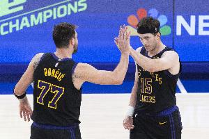 明日G1战火箭！湖人伤病报告：东契奇 里夫斯因伤缺阵